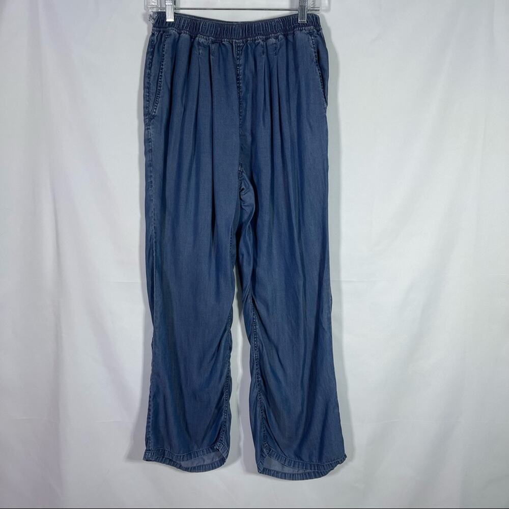 Ellos, Elastic Waist Chambray Wide Leg Pants, Size 14. In excellent condition!